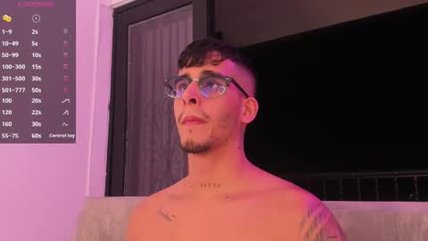 Snapshot of camilo_ospina_ chatting on February 9, 11:57 pm INDEPENDENT MODEL online show from February 9, 11:57 pm