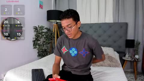 camilo_santoss online show from June 5, 12:11 pm