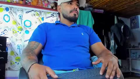 Snapshot of camilo_tijeras chatting on October 2, 8:02 pm CAMILO online show from October 2, 8:02 pm