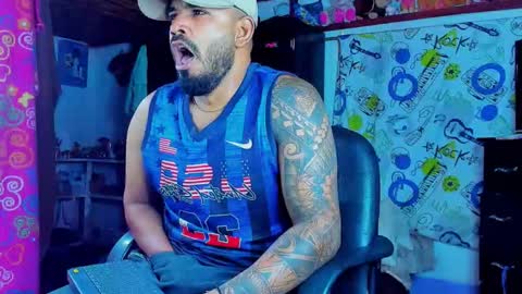Snapshot of camilo_tijeras chatting on October 14, 5:47 am CAMILO online show from October 14, 5:47 am