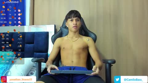 Snapshot of camilobass_ chatting on February 8, 7:59 pm Camilo Bass online show from February 8, 7:59 pm