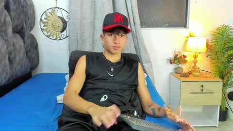 Camilo Bass online show from April 11, 1:24 am