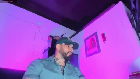 Snapshot of camilomayer chatting on September 22, 2:16 pm Camilo online show from September 22, 2:16 pm
