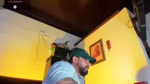 Snapshot of camilomayer chatting on September 9, 4:50 pm Camilo online show from September 9, 4:50 pm