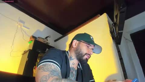 Snapshot of camilomayer chatting on September 21, 11:10 am Camilo online show from September 21, 11:10 am