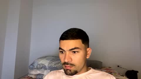 camilor_30 online show from October 16, 10:12 am