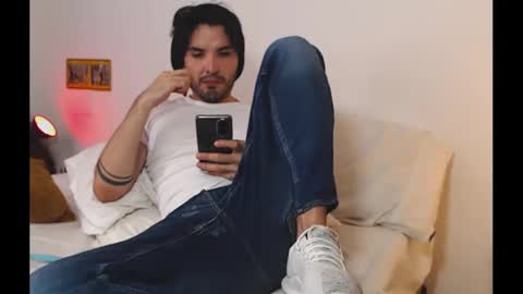 Snapshot of camilosaennz chatting on January 6, 6:31 pm camilo online show from January 6, 6:31 pm