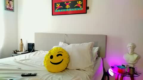 Snapshot of camilosaennz chatting on October 20, 8:46 pm camilo online show from October 20, 8:46 pm