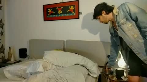 Snapshot of camilosaennz chatting on October 15, 6:10 am camilo online show from October 15, 6:10 am