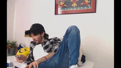 Snapshot of camilosaennz chatting on January 10, 7:11 pm camilo online show from January 10, 7:11 pm