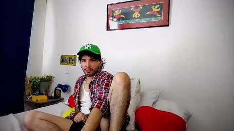 Snapshot of camilosaennz chatting on March 10, 6:56 pm camilo online show from March 10, 6:56 pm