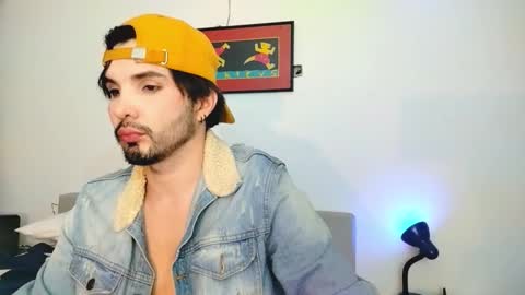 camilo online show from December 22, 1:47 am