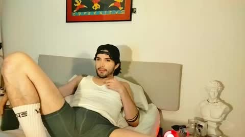 Snapshot of camilosaennz chatting on October 18, 6:29 am camilo online show from October 18, 6:29 am