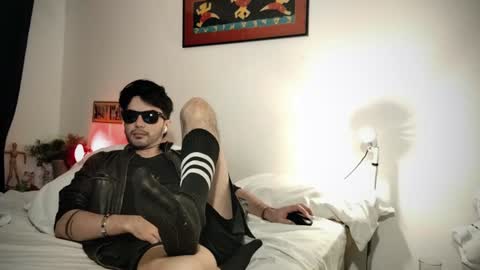 Snapshot of camilosaennz chatting on January 31, 7:29 am camilo online show from January 31, 7:29 am