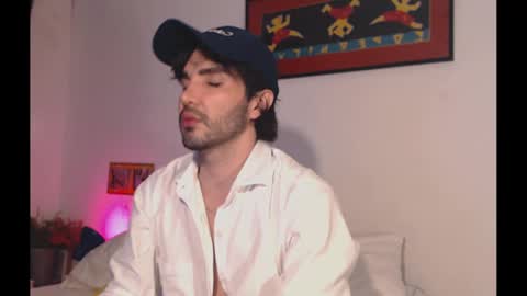 Snapshot of camilosaennz chatting on December 30, 1:15 am camilo online show from December 30, 1:15 am