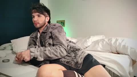 Snapshot of camilosaennz chatting on February 7, 6:14 am camilo online show from February 7, 6:14 am