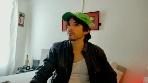 Snapshot of camilosaennz chatting on October 22, 6:43 pm camilo online show from October 22, 6:43 pm