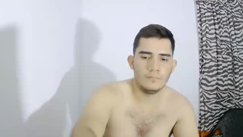 Snapshot of camilowhite_ chatting on October 17, 9:30 pm Camilowhite online show from October 17, 9:30 pm