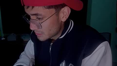 camisitas737 online show from March 31, 7:54 am