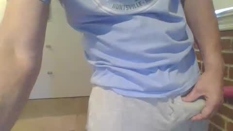 Snapshot of cammyman6900 chatting on September 26, 3:32 pm cammyman6900 online show from September 26, 3:32 pm