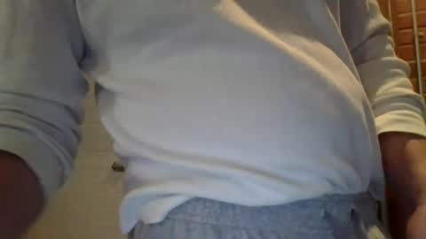 Snapshot of cammyman6900 chatting on February 4, 3:04 pm cammyman6900 online show from February 4, 3:04 pm