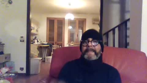 Snapshot of camomilla72 chatting on February 25, 12:03 am Cristian online show from February 25, 12:03 am