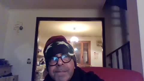 Snapshot of camomilla72 chatting on March 2, 11:50 pm Cristian online show from March 2, 11:50 pm