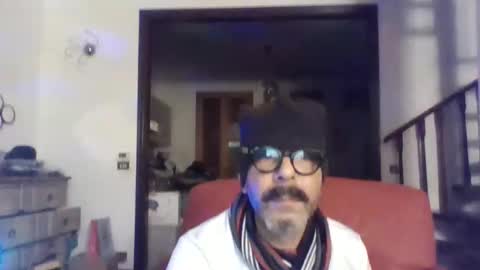 Snapshot of camomilla72 chatting on September 22, 9:31 am Cristian online show from September 22, 9:31 am