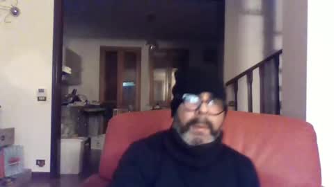 Snapshot of camomilla72 chatting on February 25, 11:30 am Cristian online show from February 25, 11:30 am