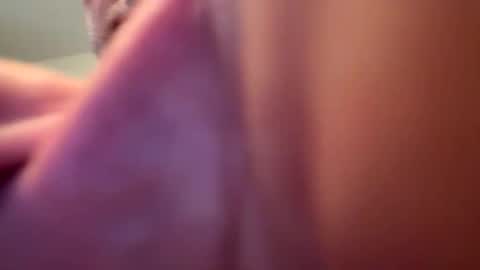 Snapshot of camperjay chatting on October 30, 10:33 pm james online show from October 30, 10:33 pm