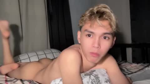 Ethan online show from February 27, 8:04 am