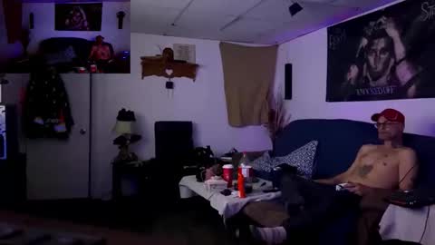 CanadaGuy1978 online show from April 14, 7:08 am