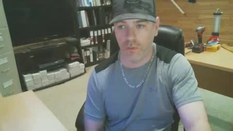 Snapshot of canadianboi6969 chatting on March 9, 7:56 am CanadianBacon6969 online show from March 9, 7:56 am