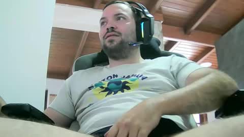 canarion online show from February 9, 1:05 pm