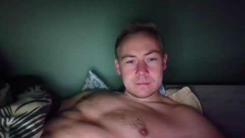 candy_boy_xoxo online show from June 10, 10:43 pm