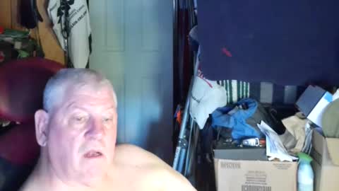 Snapshot of canoelicker69 chatting on September 13, 7:59 pm canoelicker69 online show from September 13, 7:59 pm