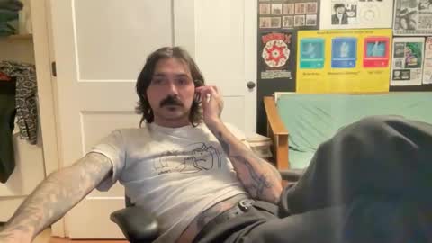 cantleavethehouse online show from March 10, 5:35 am