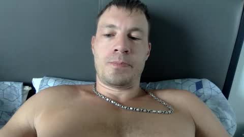 Snapshot of capt_oliver chatting on March 8, 5:47 am follow my twitter online show from March 8, 5:47 am