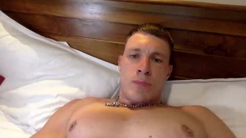 Snapshot of capt_oliver chatting on December 16, 5:54 pm follow my twitter online show from December 16, 5:54 pm