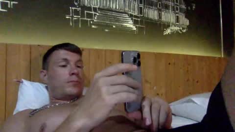 Snapshot of capt_oliver chatting on February 8, 5:39 pm follow my twitter online show from February 8, 5:39 pm