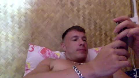 Snapshot of capt_oliver chatting on January 26, 6:06 pm follow my twitter online show from January 26, 6:06 pm