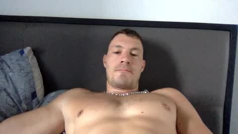 Snapshot of capt_oliver chatting on March 10, 4:38 am follow my twitter online show from March 10, 4:38 am