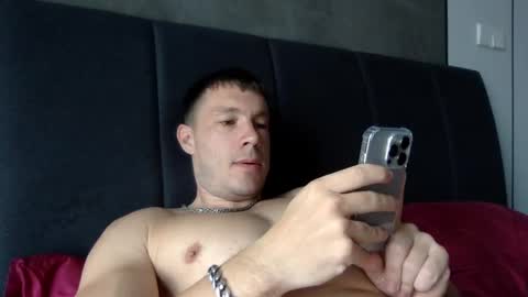 Snapshot of capt_oliver chatting on December 24, 5:38 am follow my twitter online show from December 24, 5:38 am