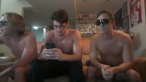 captain_chris8 online show from October 5, 11:42 pm