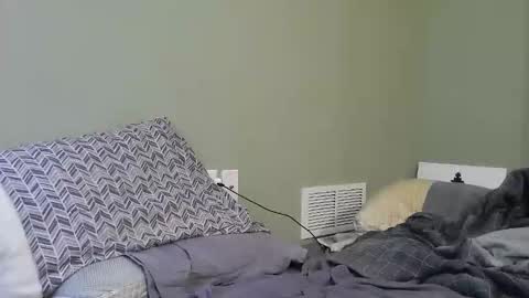 Snapshot of captain_chris8 chatting on October 25, 4:20 pm captain_chris8 online show from October 25, 4:20 pm