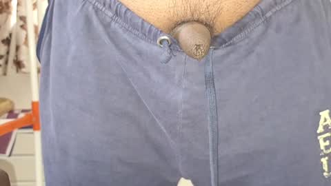Snapshot of captain_juicyprecum chatting on December 12, 6:36 am captian juicyprecum online show from December 12, 6:36 am