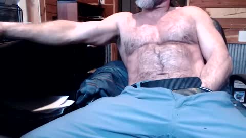 captainjer online show from January 8, 7:45 pm