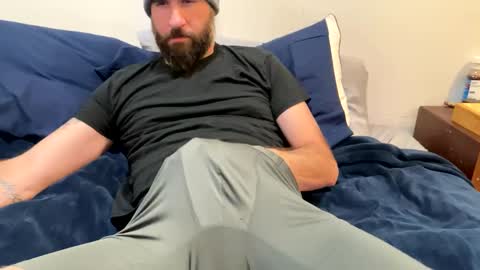 Snapshot of captnblackbeard chatting on February 5, 2:30 am captnblackbeard online show from February 5, 2:30 am