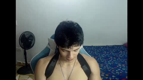 carapalida9008 online show from October 16, 8:17 pm