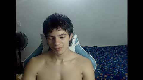 carapalida9008 online show from October 22, 12:24 am